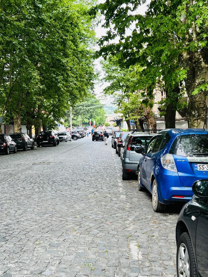 Aura Lägenhet Kutaisi Exteriör bild
